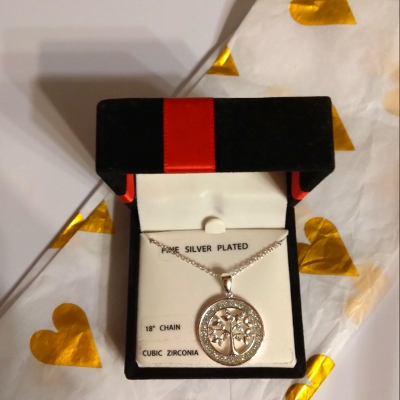 ☆NWT☆Stunning Fine Silver Tree of Life Pendant with 18" chain*Boxed* - Picture 7 of 12